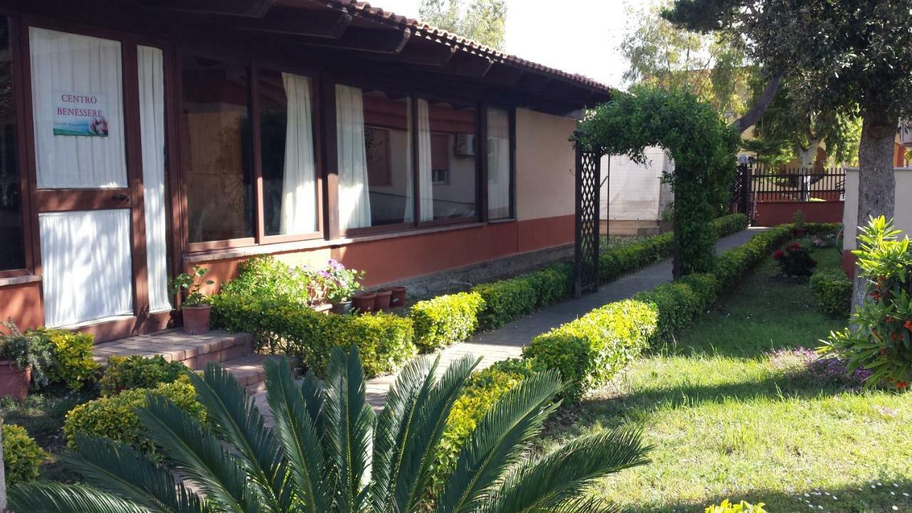 Thairè Resort Castel Volturno Esterno foto